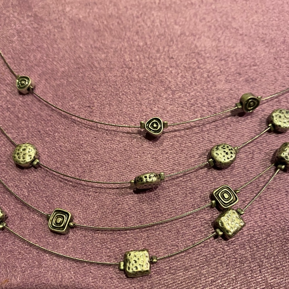 Brand new! Silver necklace